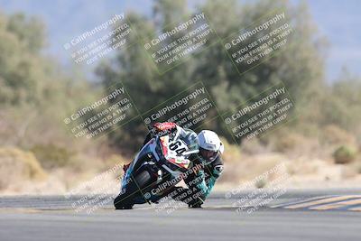 media/Nov-01-2025-CVMA (Sat) [[fc0f7531b8]]/Race 4-500-400-350 Supersport/